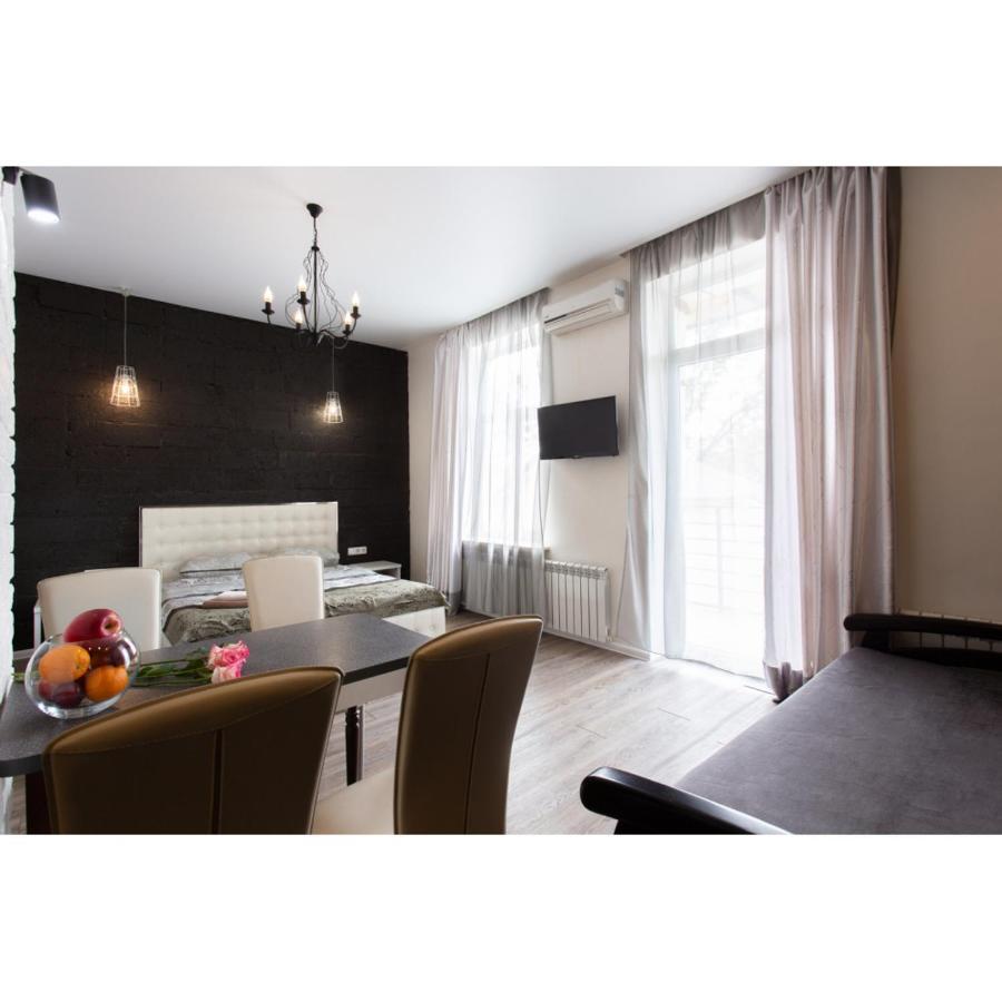 Studio Apartments In The City Center Kharkov Ngoại thất bức ảnh