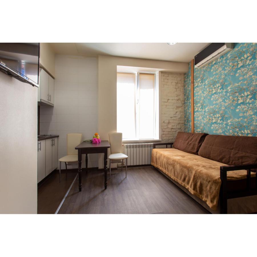 Studio Apartments In The City Center Kharkov Ngoại thất bức ảnh